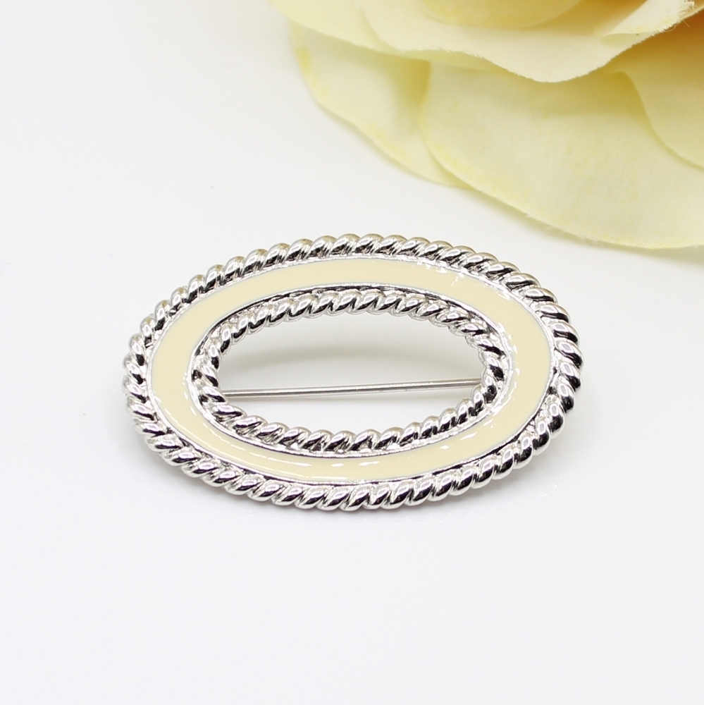 Vintage Monet brooch